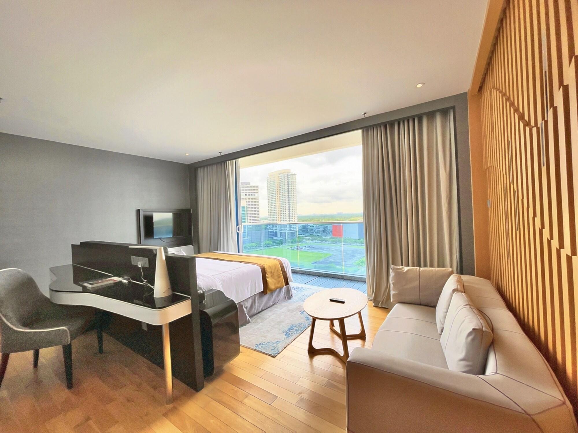 Fraser Place Puteri Harbour Nusajaya  Buitenkant foto A room at the hotel