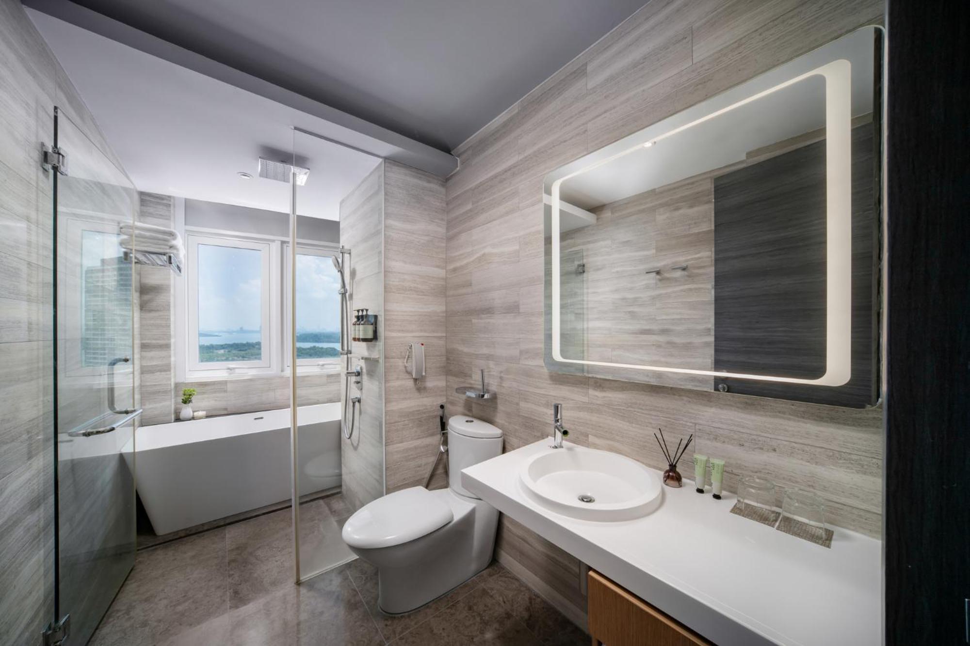 Fraser Place Puteri Harbour Nusajaya  Buitenkant foto Bathroom