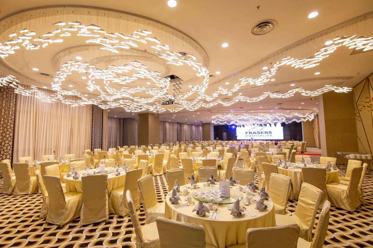 Fraser Place Puteri Harbour Nusajaya  Buitenkant foto The ballroom of the hotel